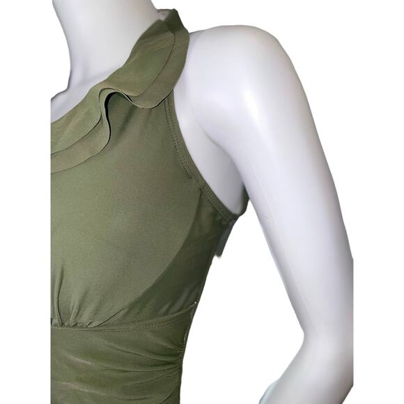 Sexy V Plunge Ruffle swimsuit, One piece, Bra C/D Medium, Forgiving gathers. - Picture 5 of 5